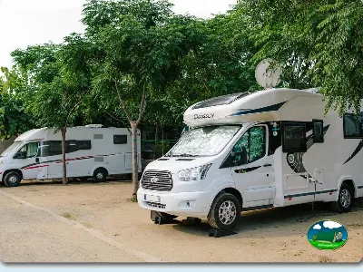 Mobil-home en parcela arbolada del Camping La Llosa, Cambrils (Tarragona)