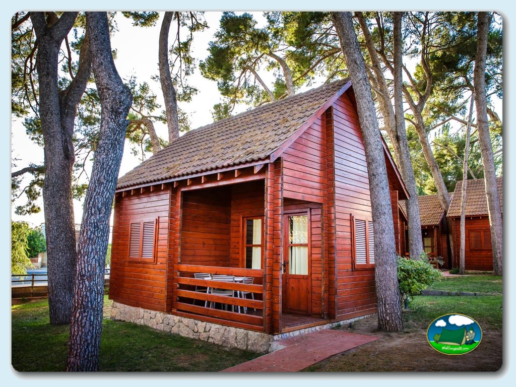 Bungalow Xaloc en Camping La Llosa, Tarragona, España