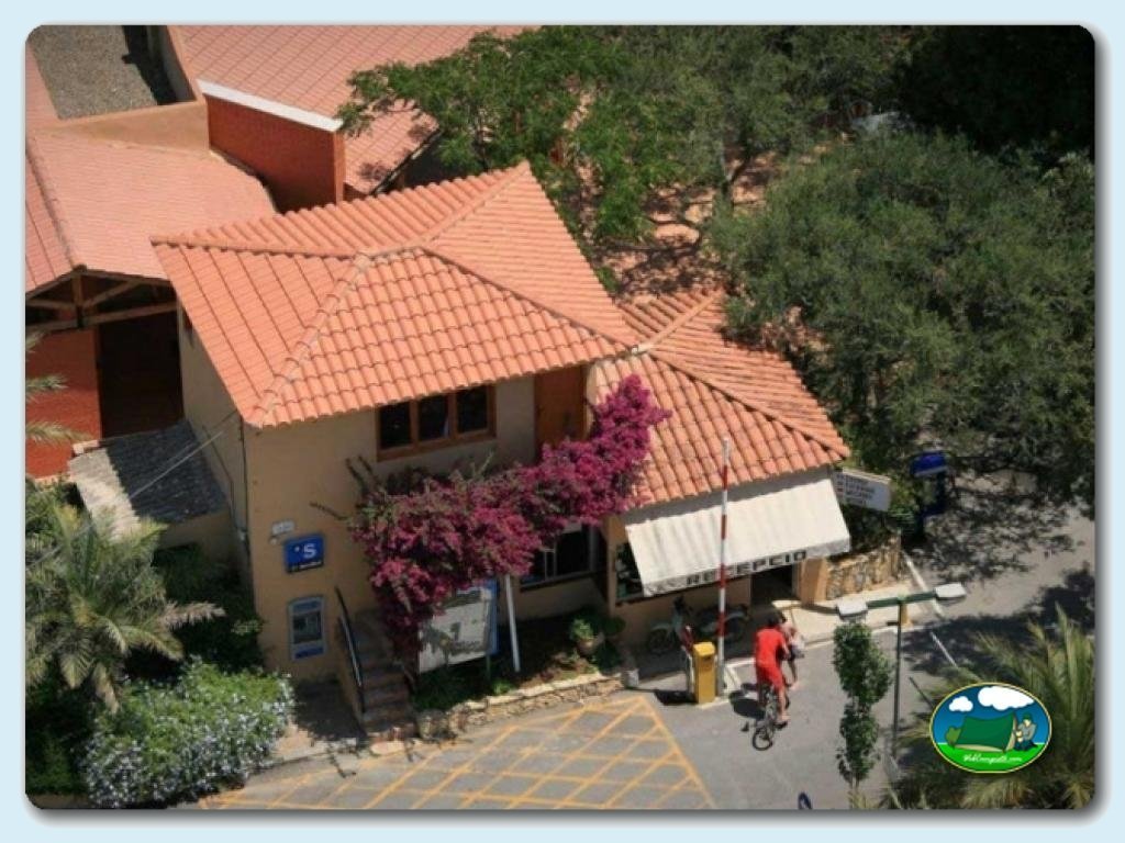 Vistas a&eacute;reas en Camping La Llosa, Tarragona, España